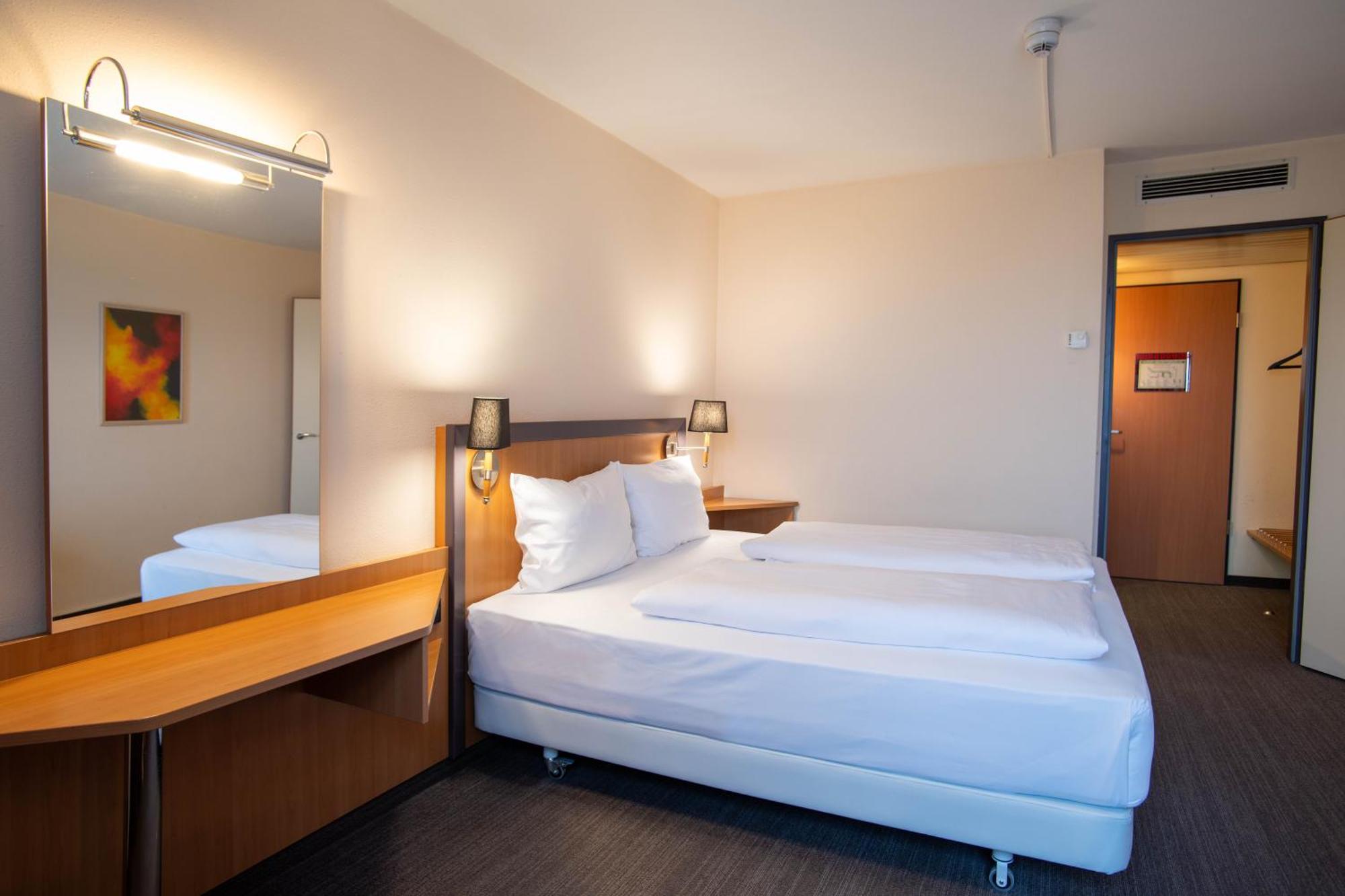 Best Western Conference Airporthotel Frankfurt Moerfelden Eksteriør bilde