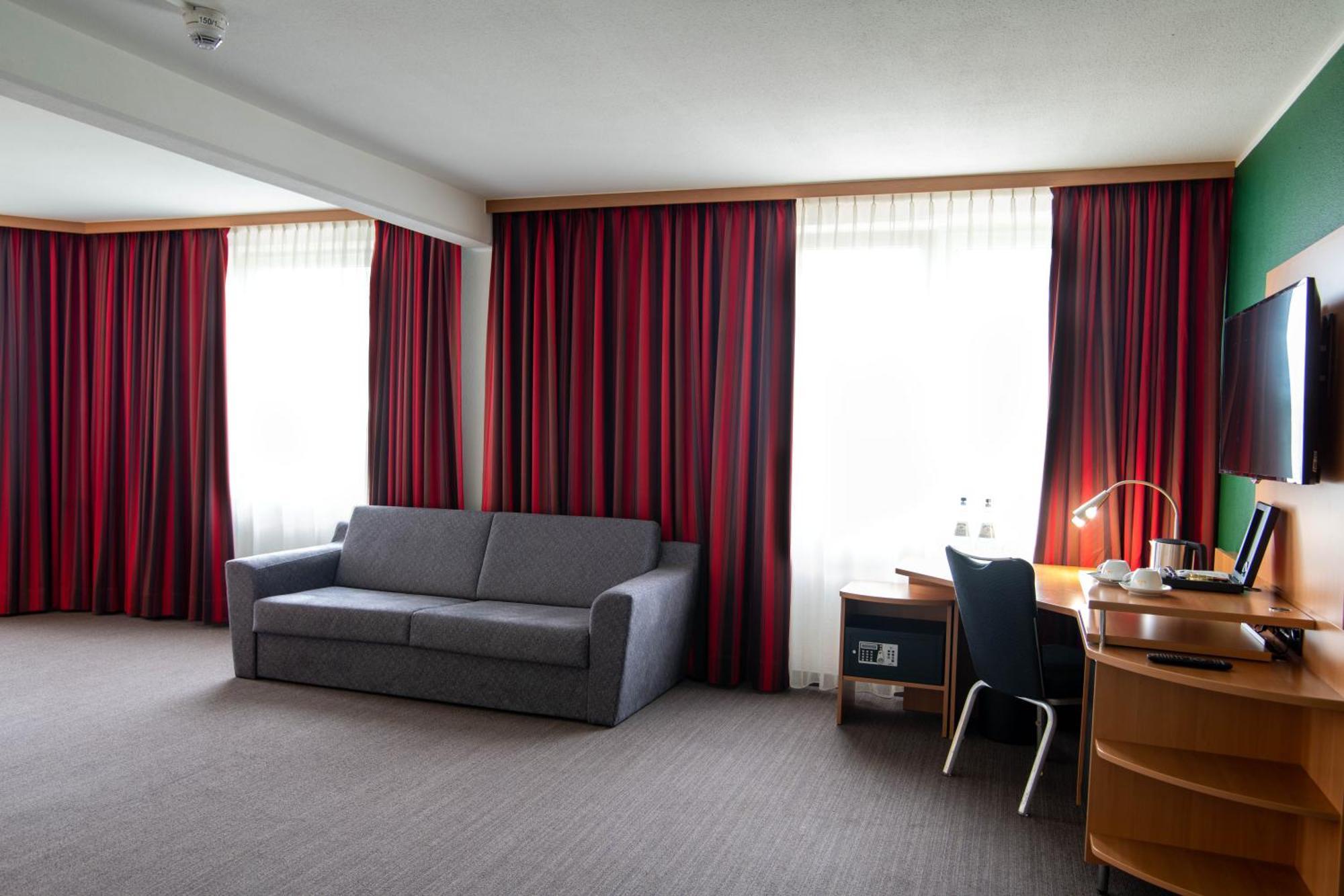 Best Western Conference Airporthotel Frankfurt Moerfelden Eksteriør bilde
