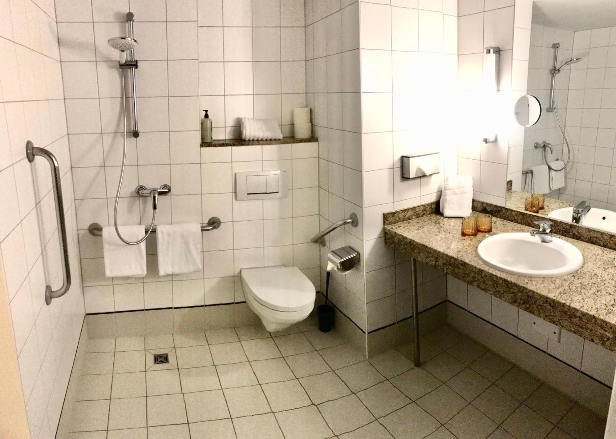 Best Western Conference Airporthotel Frankfurt Moerfelden Eksteriør bilde